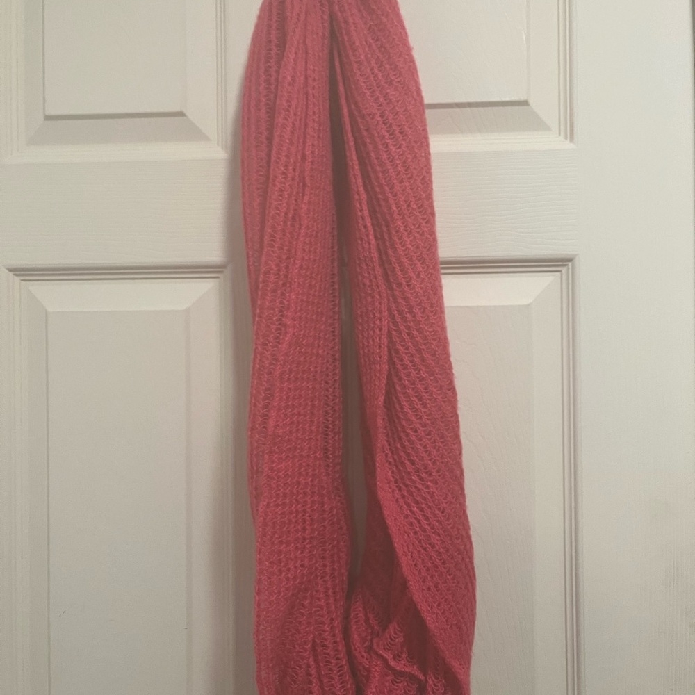 Echo infinity scarf